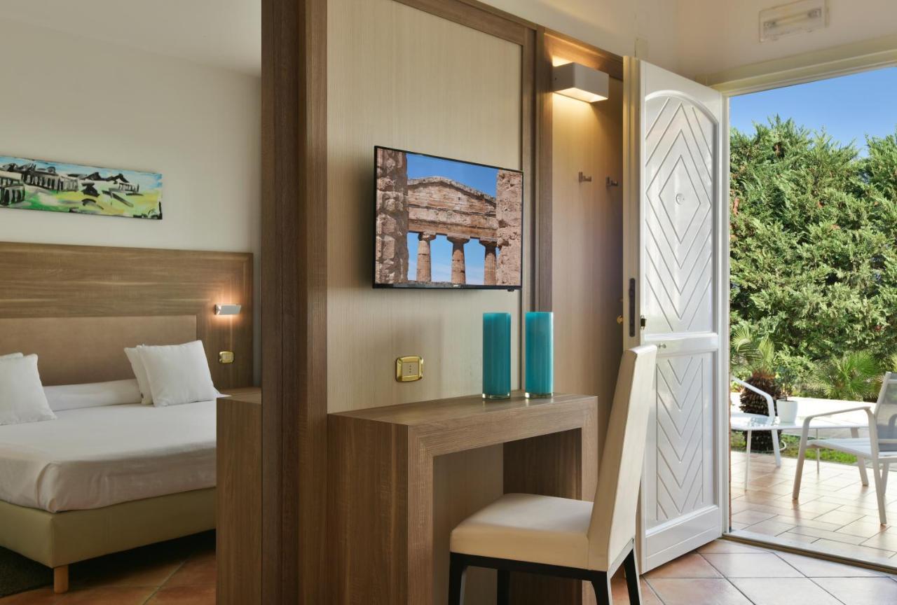 Paestum Inn Beach Resort Exteriör bild