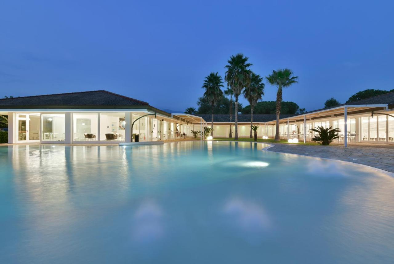 Paestum Inn Beach Resort Exteriör bild